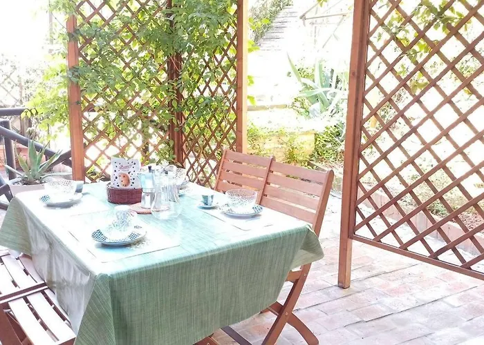 Bilocale Casa Manu Garden Финале Лигуре